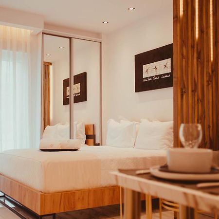 Aelia - Luxury Central Suite อเล็กซานโดรโพลิส ภายนอก รูปภาพ