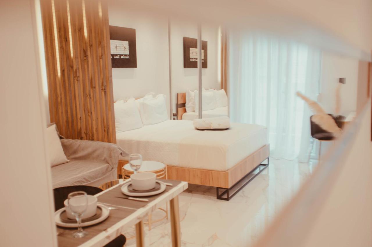 Aelia - Luxury Central Suite อเล็กซานโดรโพลิส ภายนอก รูปภาพ