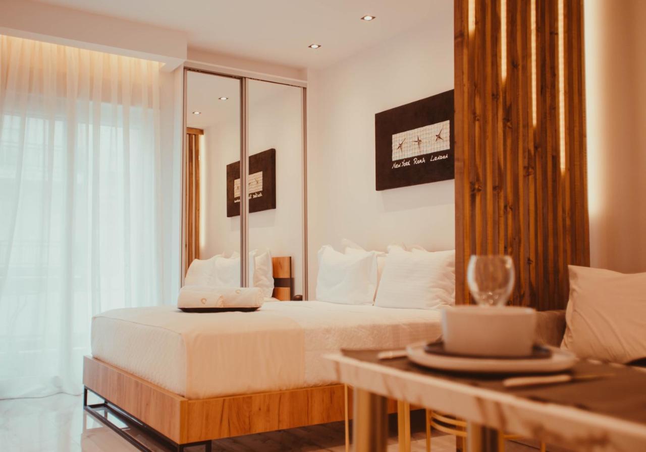 Aelia - Luxury Central Suite อเล็กซานโดรโพลิส ภายนอก รูปภาพ